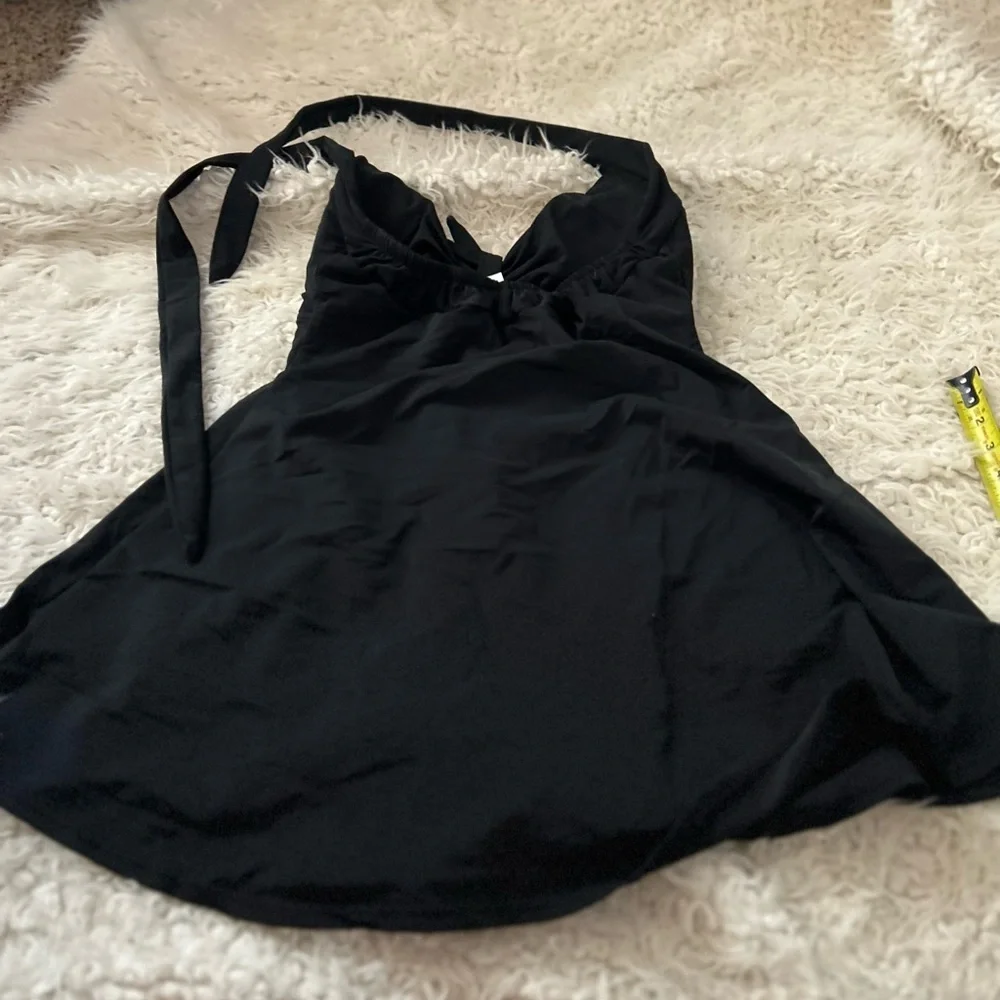 CocoShip 1 Piece Skirted Black Swimsuit Bathing Suit L NWT sk0024